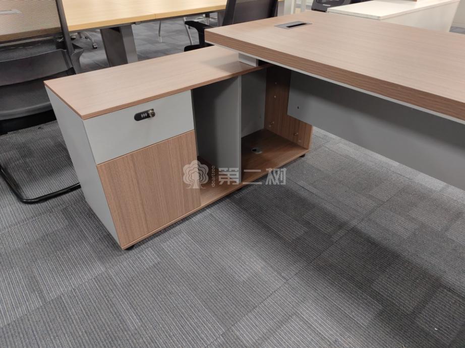全新楓木色經理桌老板桌行政主琯辦公桌電腦桌子 帶副櫃