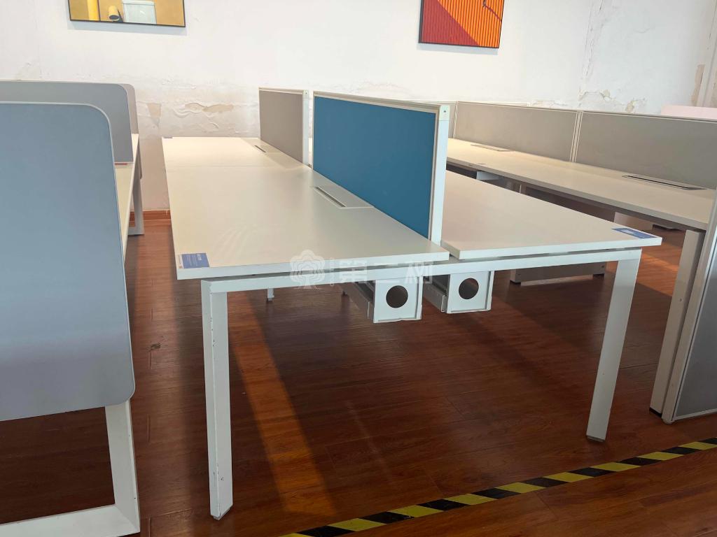 赫曼米勒Hermanmiller二手直板屏風工位員工辦公桌電腦桌1.6米尺寸