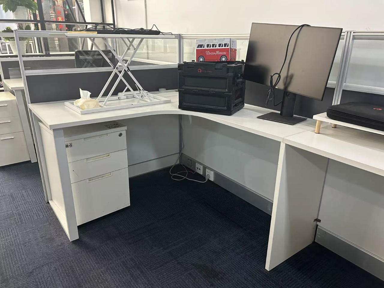 國産品牌二手L型工位員工辦公桌