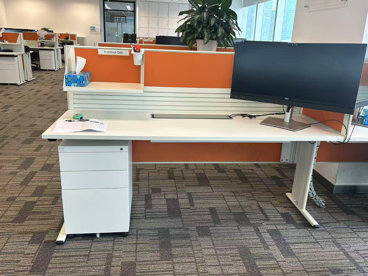 Steelcase世楷二手直板屏风工位员工办公桌