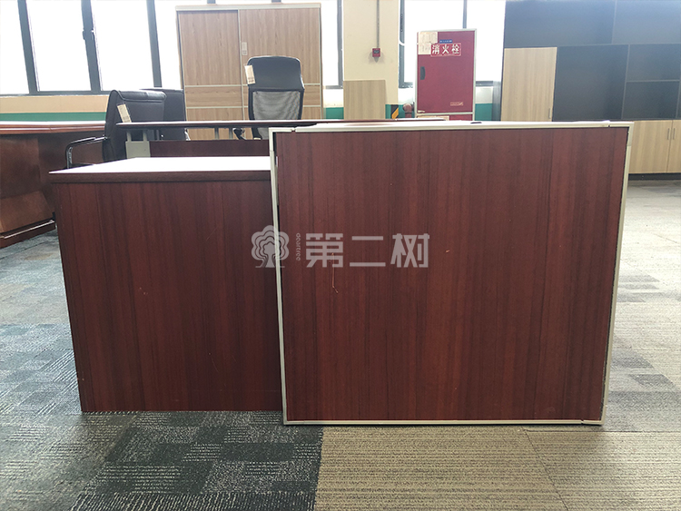 9成新勵致二手班台實木經理桌職員桌老板辦公桌電腦桌 帶副櫃