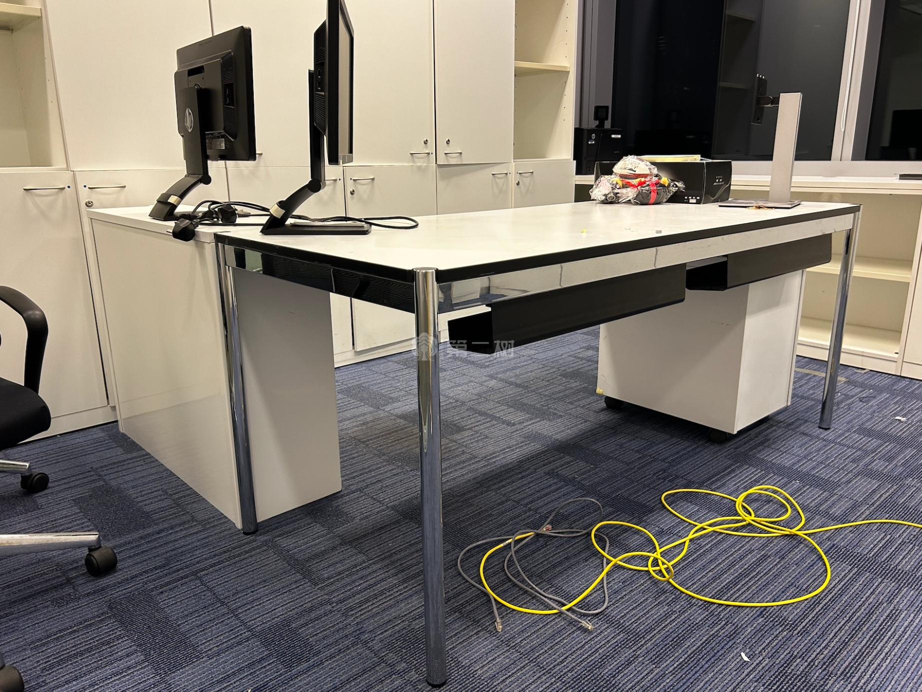 进口品牌USM二手经理桌开放式工位员工办公桌电脑桌职员桌